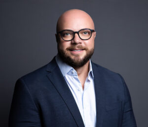 Retrato Profissional Corporativo do Corretor de Imóveis Thiago Braga